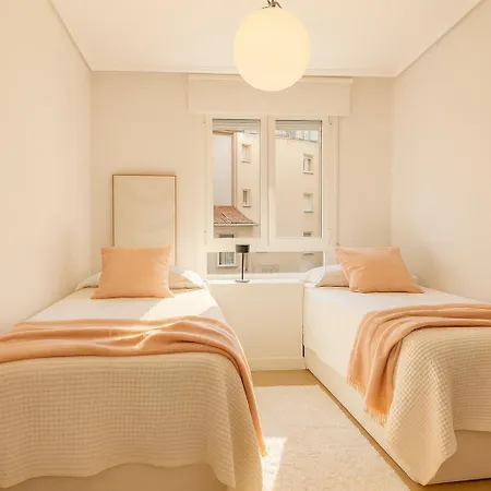 Contemplando La Catedral By Catedral Camino Suites *