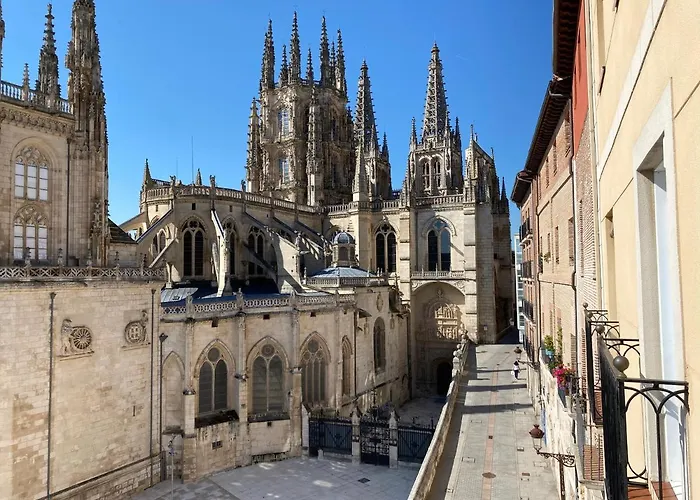 Апартаменты Contemplando La Catedral By Catedral Camino Suites Бургос