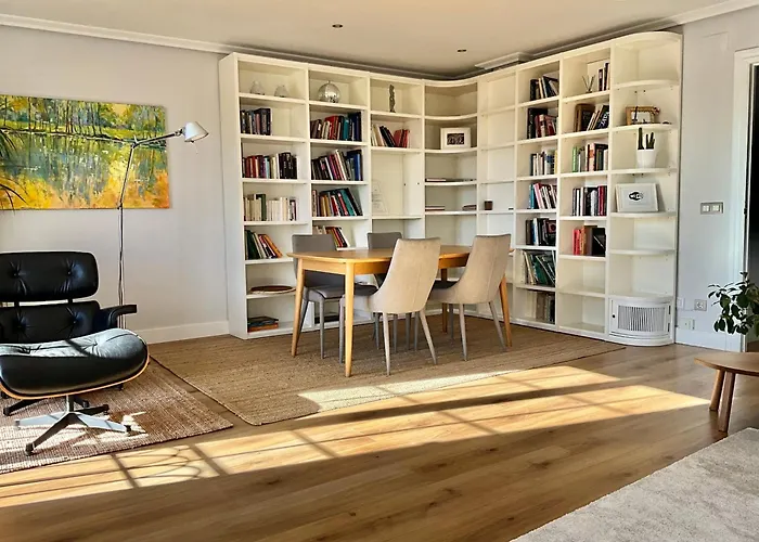 Contemplando La Catedral By Apartamentoscatedralcamino Burgo