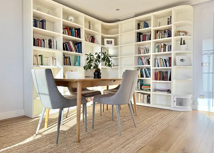 Contemplando La Catedral By Apartamentoscatedralcamino * Burgo